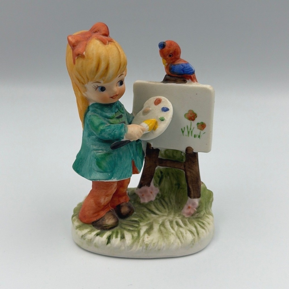 Vintage Lefton Artist Girl Painting with Bird Figurine TWR-7513 Taiwan 4"
